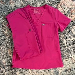 figs electric orchid scrubs set